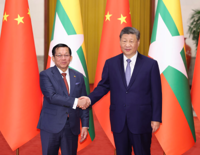 王毅会见埃及国家安全委员会秘书长埃尔丁